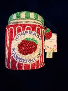 Raspberry jam beaded purse!